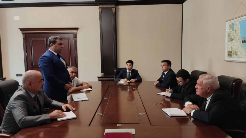 Xaçmaz: Azər Abbasov Siyəzən RİH başçısı ilə görüşüb