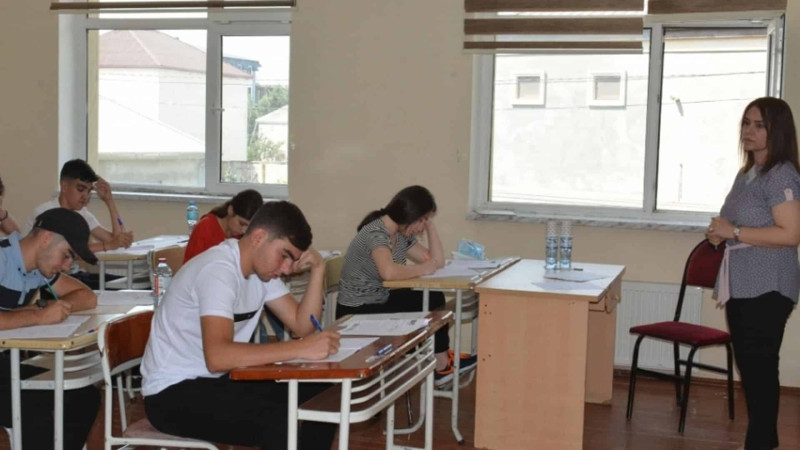DİM: 700-dən çox abituriyent Xaçmazda keçirilən imtahanda iştirak edib