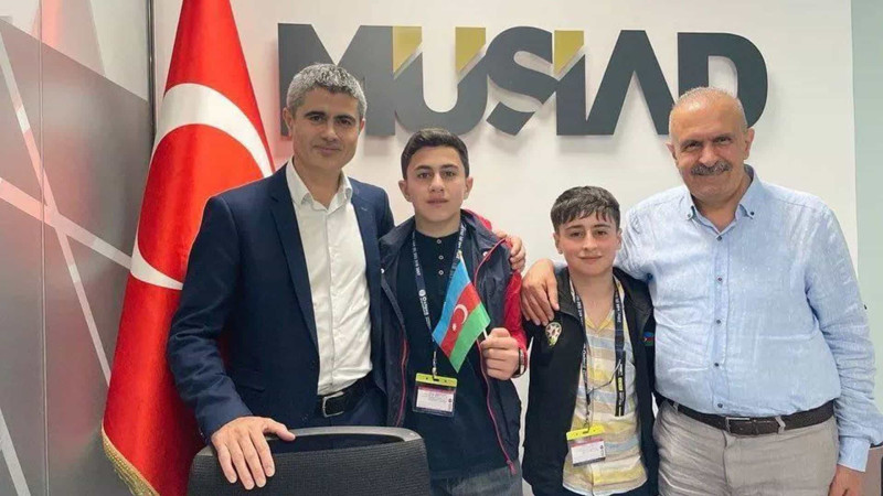MÜSİAD Azərbaycanın İngiltərə rəhbəri qubalı yeniyetmələrlə görüşüb