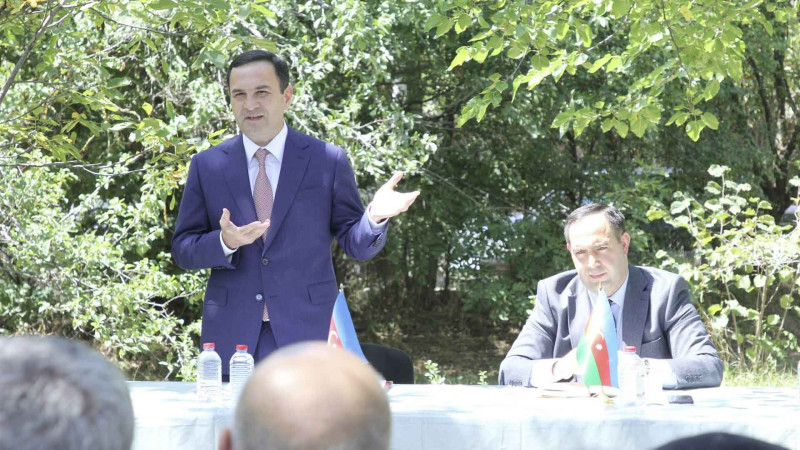 İsmayıllı: icra başçısı Kürdüvan kəndində vətəndaşlarla görüşüb