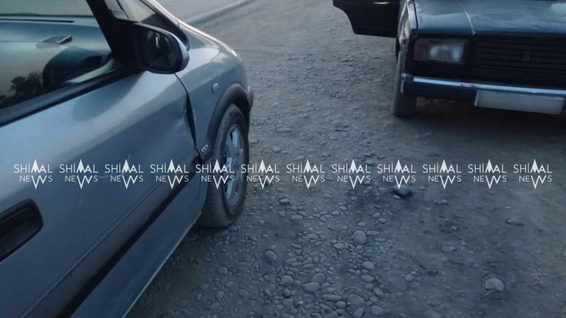 Xaçmazda sürücüsüz hərəkət edən “07” digər avtomobili vurub