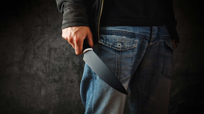 İsmayıllıda 16 yaşlı yeniyetmə adam bıçaqlayıb