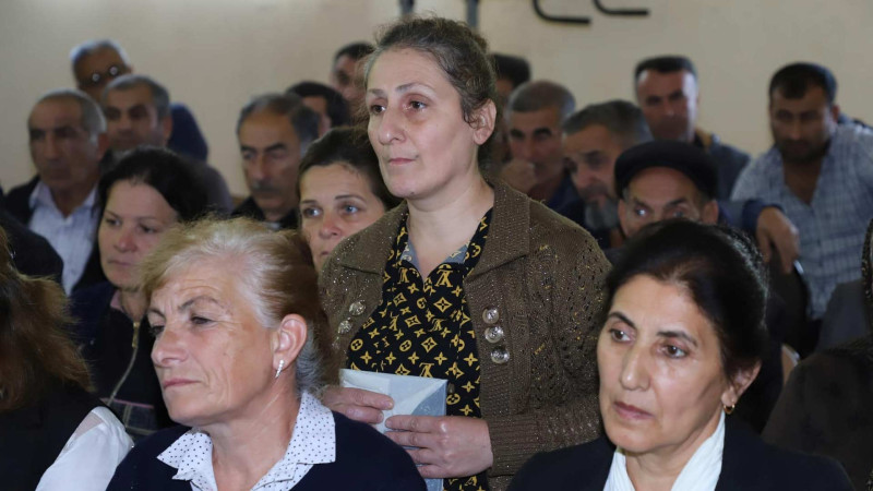 İsmayıllı: icra başçısı Enişdibidə vətəndaşları qəbul edib