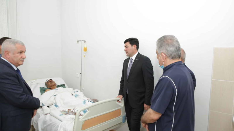 Xaçmazda körpü uçub: xəsarət alan ziyarət olunub