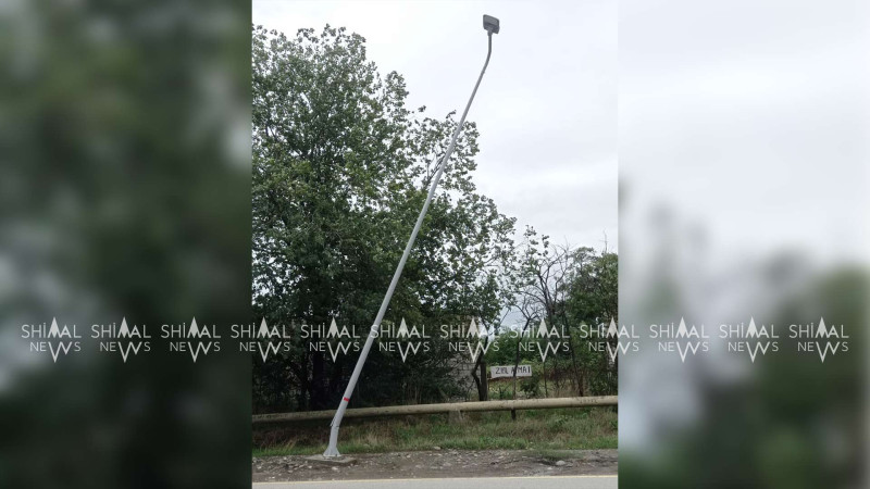 Qubada dirək ətrafa təhlükə saçır