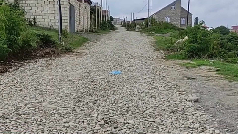 Qubada yolların təmir işləri davam etdirilir