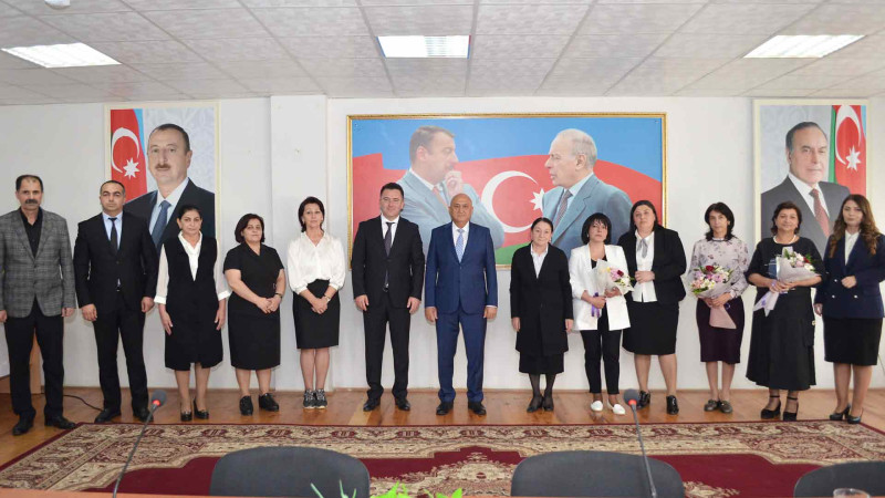Qusar: bir qrup müəllimə Fəxri Fərman təqdim edilib