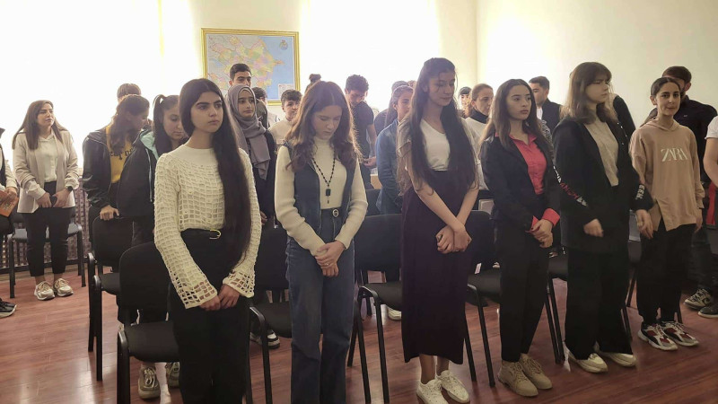 İsmayıllıda şagirdlər “Zəfər meydanı” filmini izləyiblər