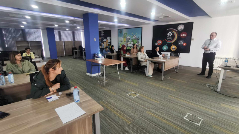 Xaçmaz: KOBİM-in növbəti təlimində 15 sahibkar iştirak edib