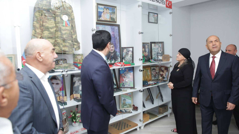Xaçmazlı iş adamları şəhid anasına ev hədiyyə ediblər