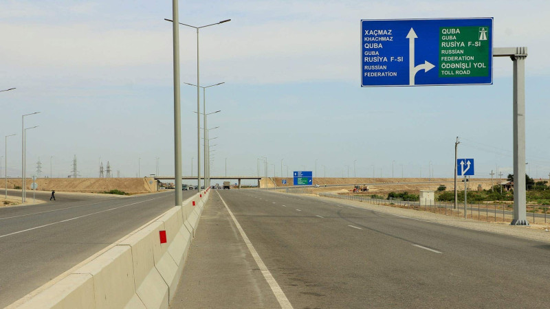 Ödənişli yolda sürət həddi var