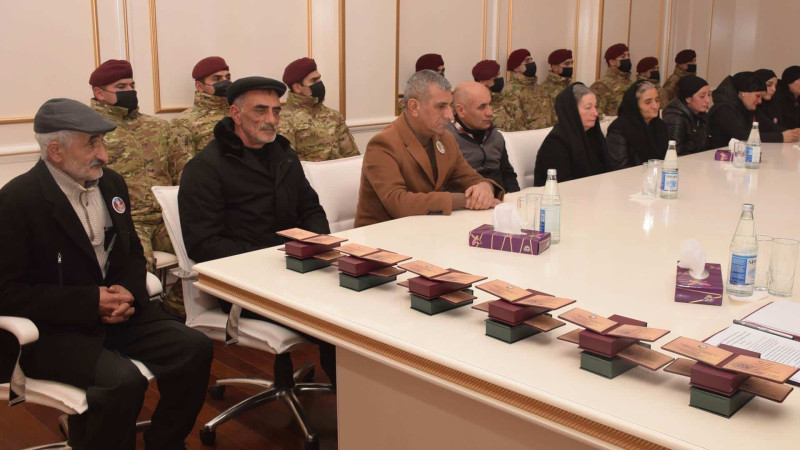 Quba: şəhidlərin ailə üzvlərinə medallar təqdim edilib