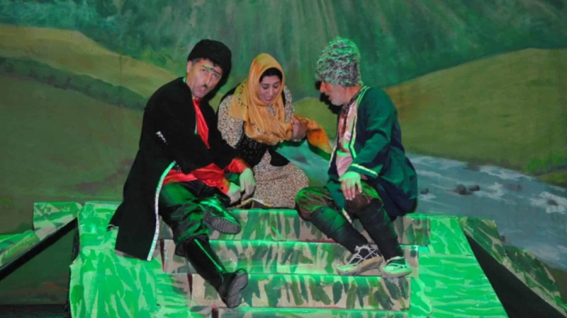 Qusar teatrı 7-ci qastrol səfərində “Hekayəti-xırs-quldurbasan” əsərini nümayiş etdirib
