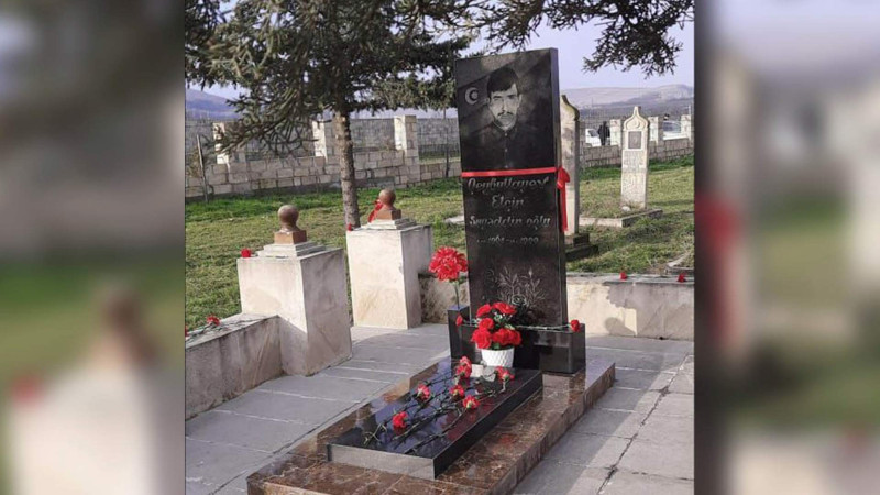 Qubada şəhidin məzar daşı bərpa olunub