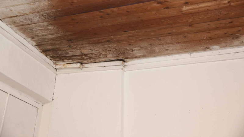 Xaçmazda qəzalı məktəbə baxış keçirilib