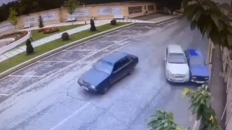 Qubada avtomobil sürücüsü dünyasını dəyişib - VİDEO