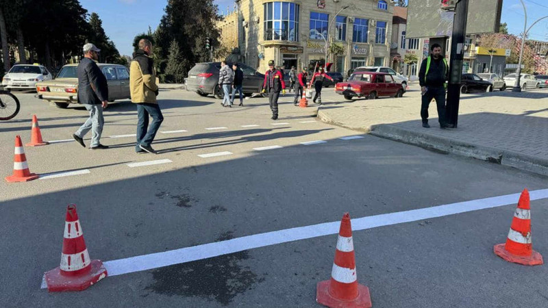 Xaçmaz: yollarda boyama işləri aparılıb