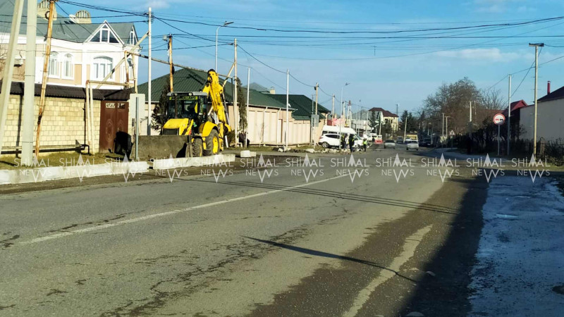 Quba: Qəçrəş kəndi istiqamətində yol kənarları təmir edilir