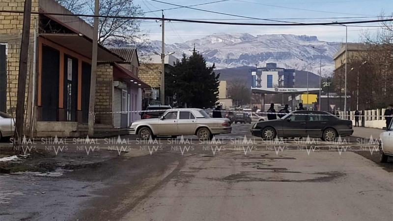 Qubada bəzi yollar bağlıdır