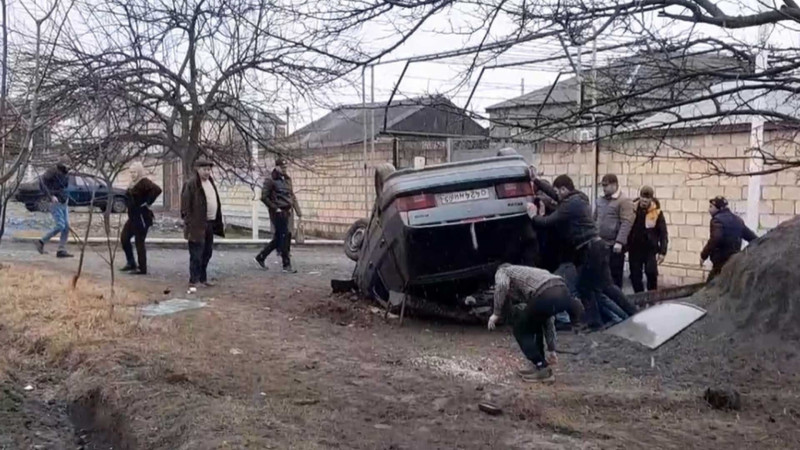 Quba: “VAZ” markalı avtomobil aşıb