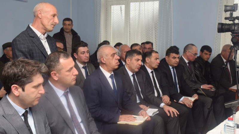 Quba: İlqar Mahmudov sakinlərlə görüşüb
