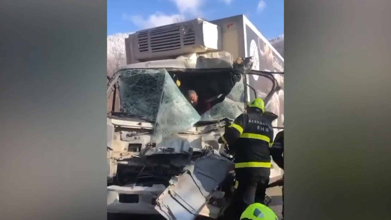 İsmayıllıda iki yük maşını toqquşub