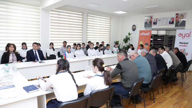 Quba-Xaçmaz RTİ: Şagirdlərə kitablar paylanılıb