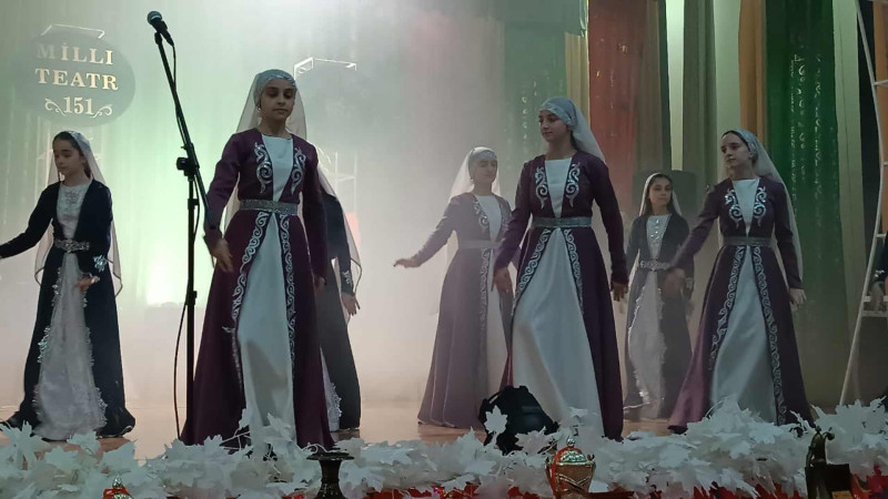 Qusarda teatrsevərlər xüsusi kompozisiya izləyiblər