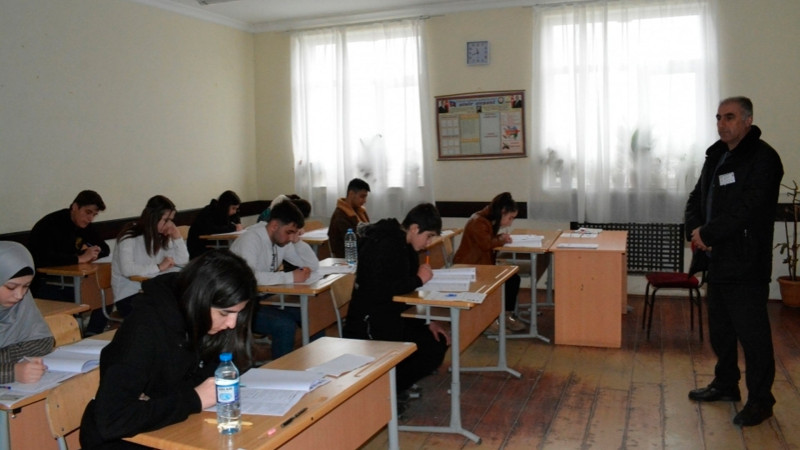 DİM: 2824 məktəbli şimal bölgəsində buraxılış imtahanında iştirak edib