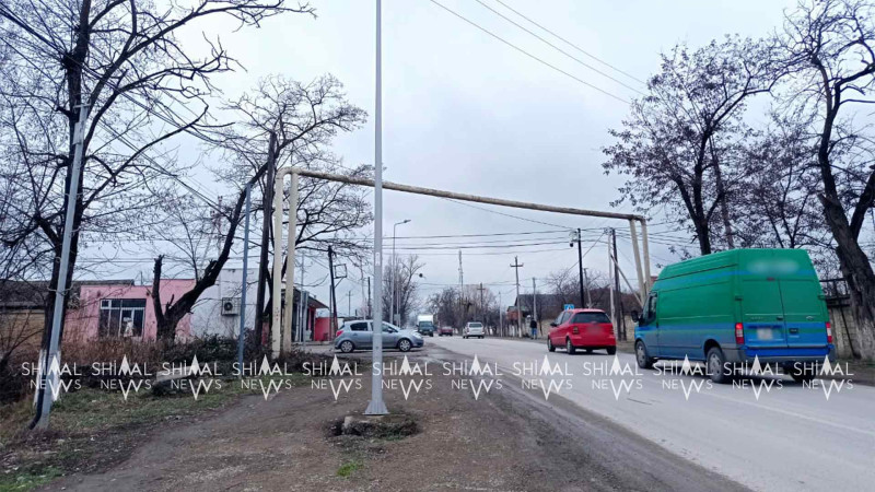 Qubada işıq dirəyi təhlükə saçır