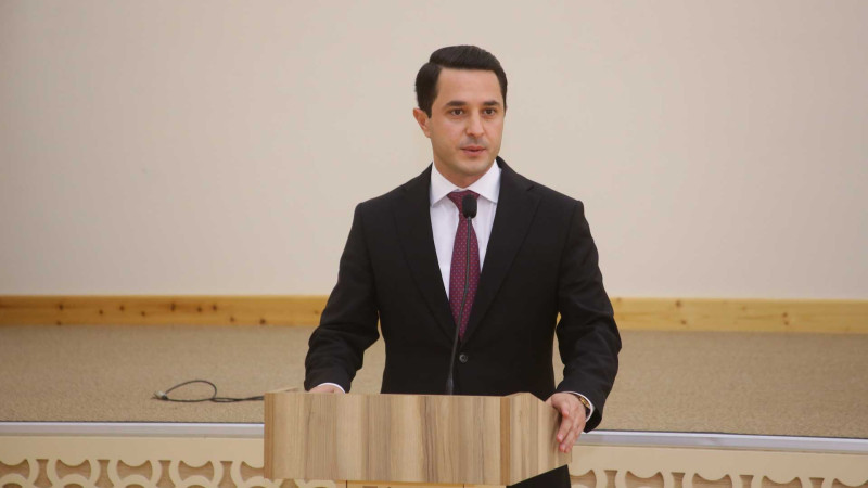 Quba RTİ-nin müdiri valideynləri qəbul edib