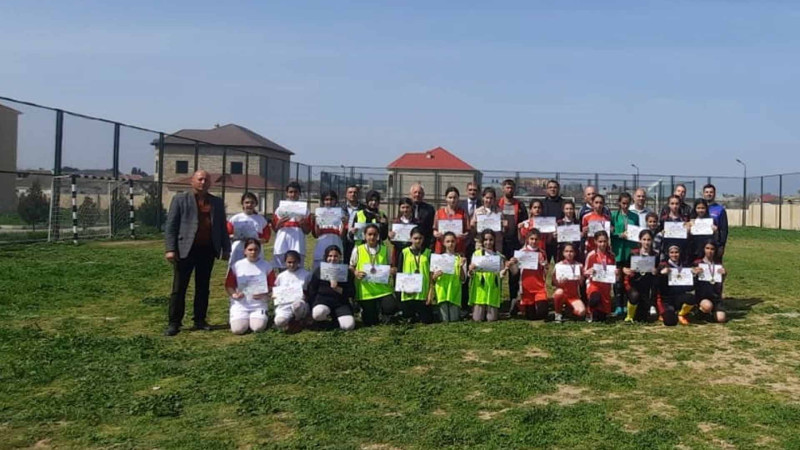 Xaçmaz: 30 futbolçu qız minifutbol üzrə turnirə qatılıb