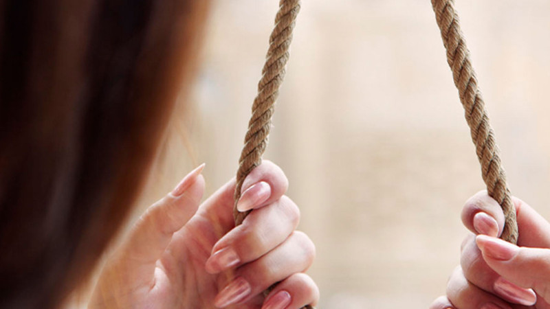 Xaçmaz sakini Bakıda intihara cəhd edib