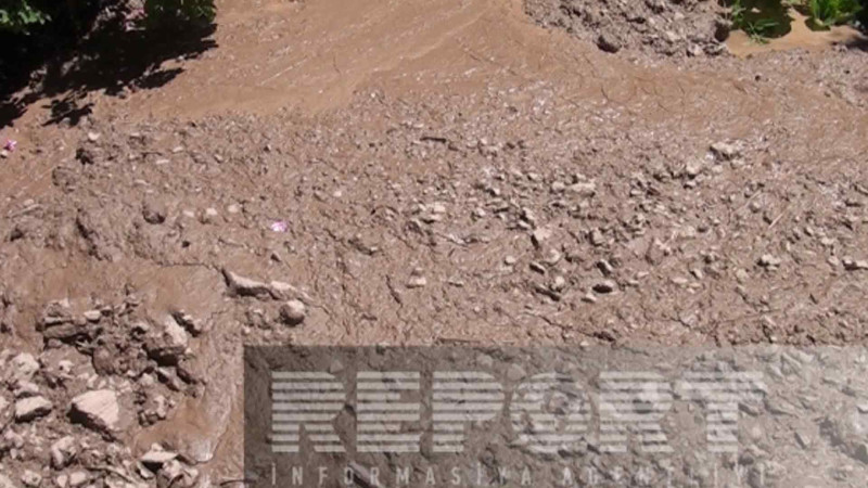 İsmayıllıda torpaq sürüşməsi olub