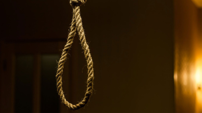 Xaçmazda intihar baş verib