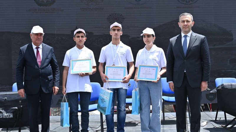 İsmayıllı: Şagirdimiz “Qərbi Azərbaycana qayıdış” olimpiadasının qalibi olub