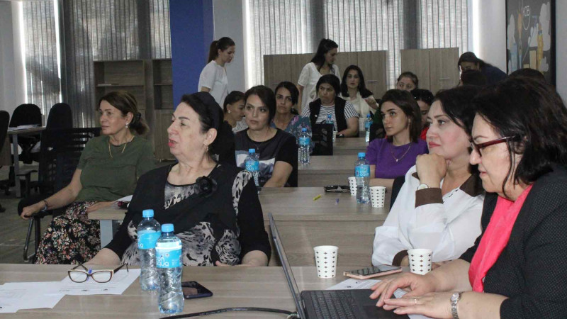 Xaçmazda əlilliyi olan qadınların problemlərinə dair seminar keçirilib