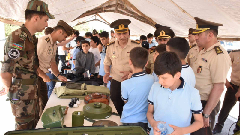 FHN: Xaçmazın məktəbliləri üçün “açıq qapı” günü keçirilib