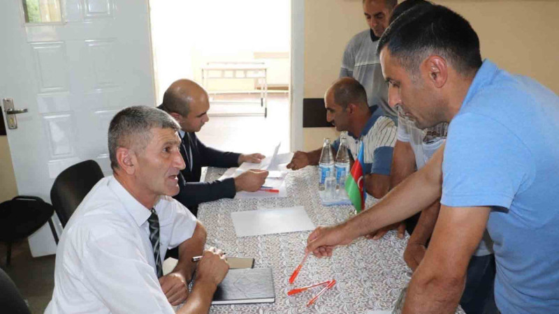 İsmayıllı: Kürdeldarbəyli kəndində vətəndaşların qəbulu keçirilib