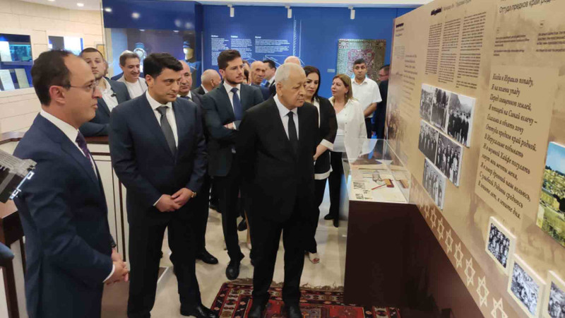 Qubada Raşbil Zaxaryayevin 85 illiyinə həsr olunan sərgi keçirilib