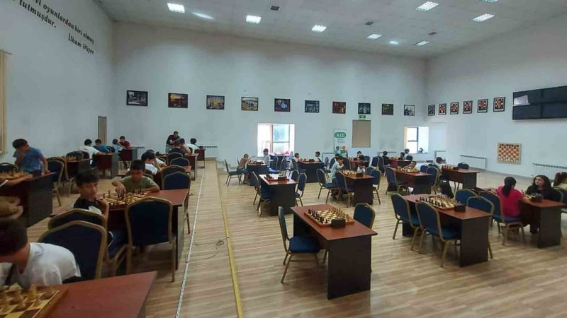Qusar: Qızlar və oğlanlar şahmat üzrə yarışıblar