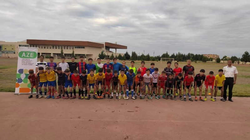 Xaçamzda gənclər futbol üzrə təlimə qatılıb