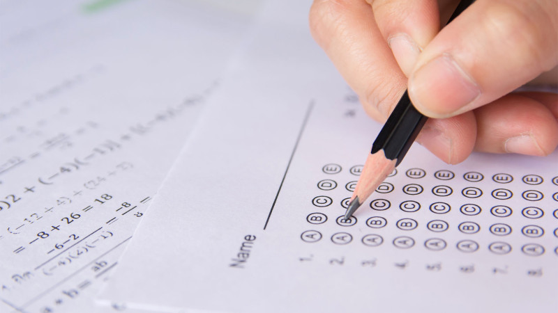 Abituriyentlər bugünün sonudadək ixtisas seçimini etməlidirlər