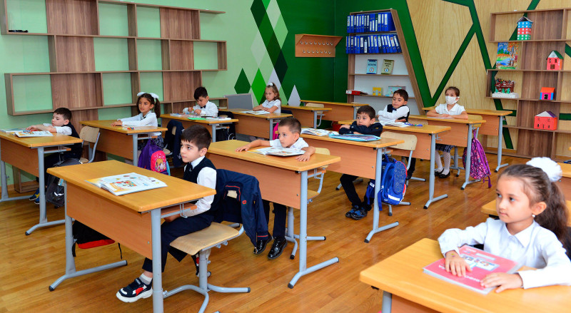Məktəblərin tədris planları təsdiqlənib