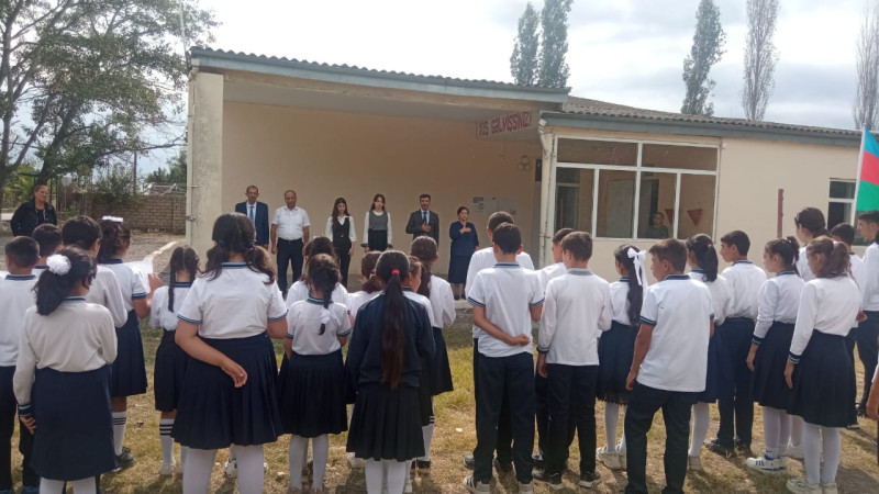 Xaçmazda müəllim çatışmazlığı