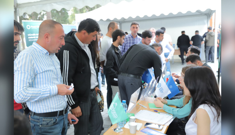 Xaçmazda əmək yarmarkası keçirilib