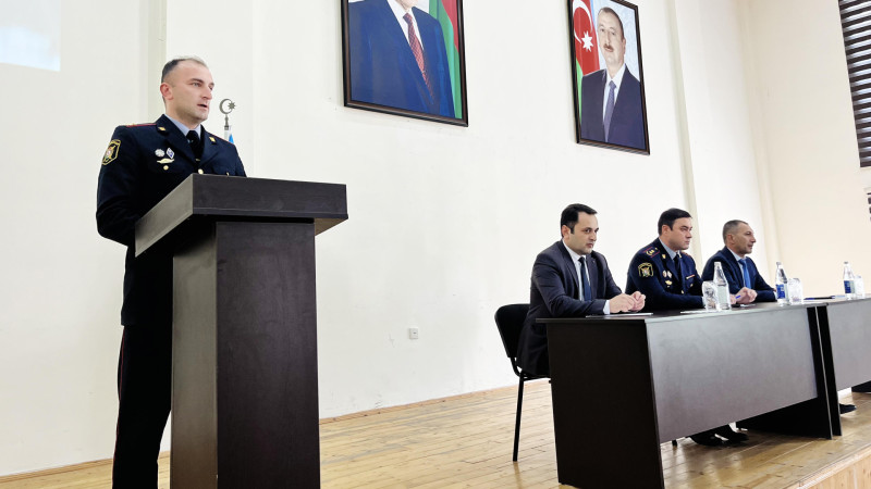 Qusarda polis məktəbliləri maarifləndirib