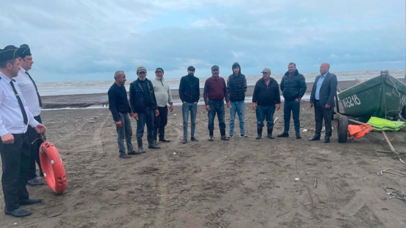 FHN Xaçmazda kiçikhəcmli gəmi istifadəçilərini maarifləndirib