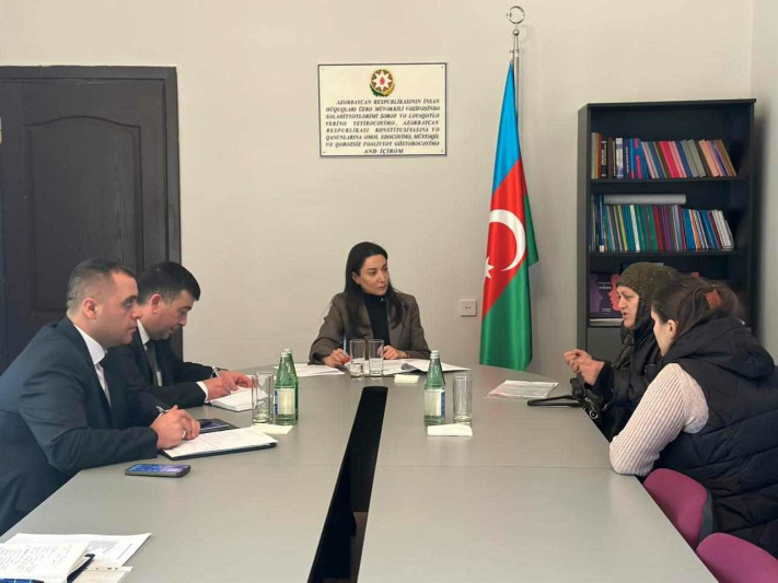 Ombudsman Qubada sakinlərlə görüşüb