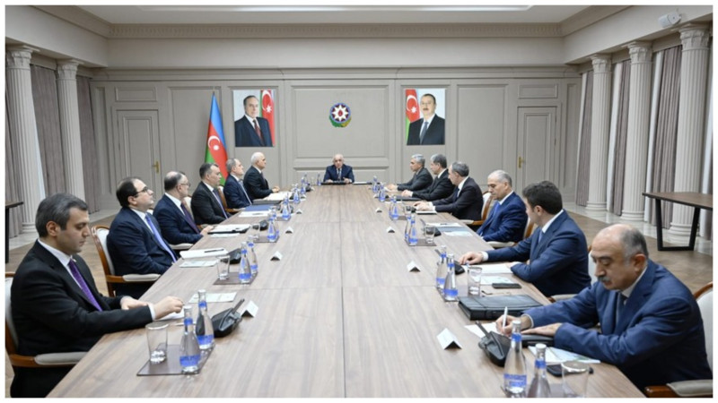 Təyyarə qəzası ilə bağlı yaradılmış Dövlət Komissiyasının iclası keçirilib- Tapşırıqlar verildi 